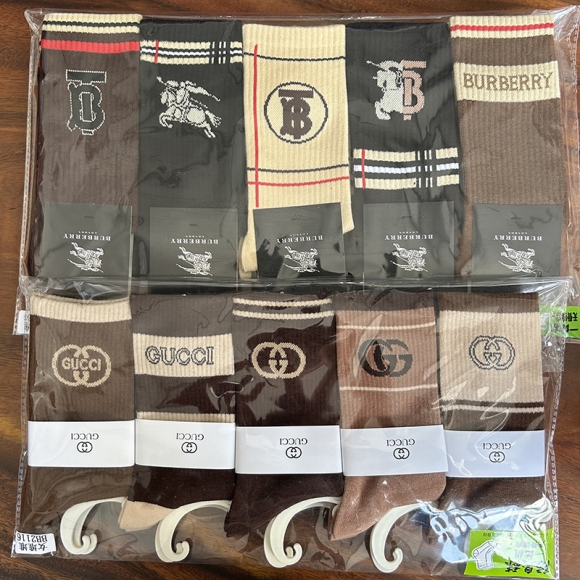 Wholesale Gucci & Burberry Socks - Budget-Friendly Luxury!