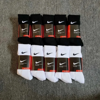 Wholesale Nike Socks 3-Pack - Towel Bottom for Ultimate Comfort!